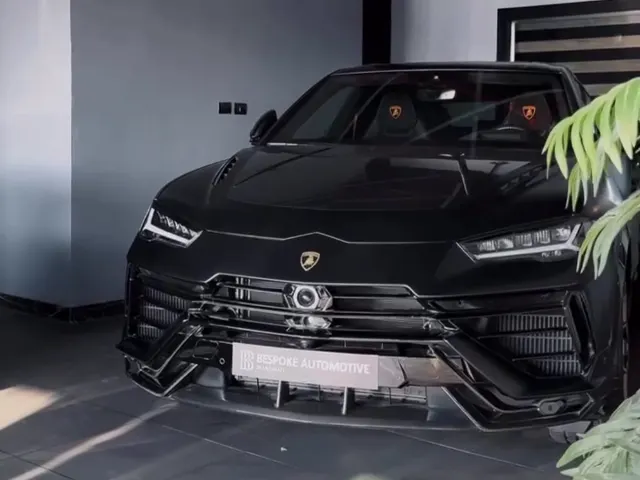 2024 Lamborghini Urus Performante