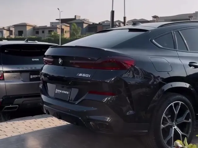 2024 BMW X6 M60i